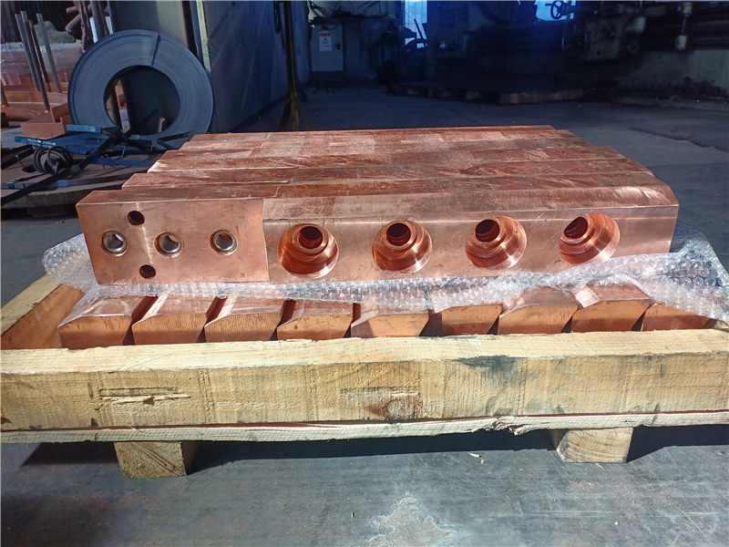 Contact components